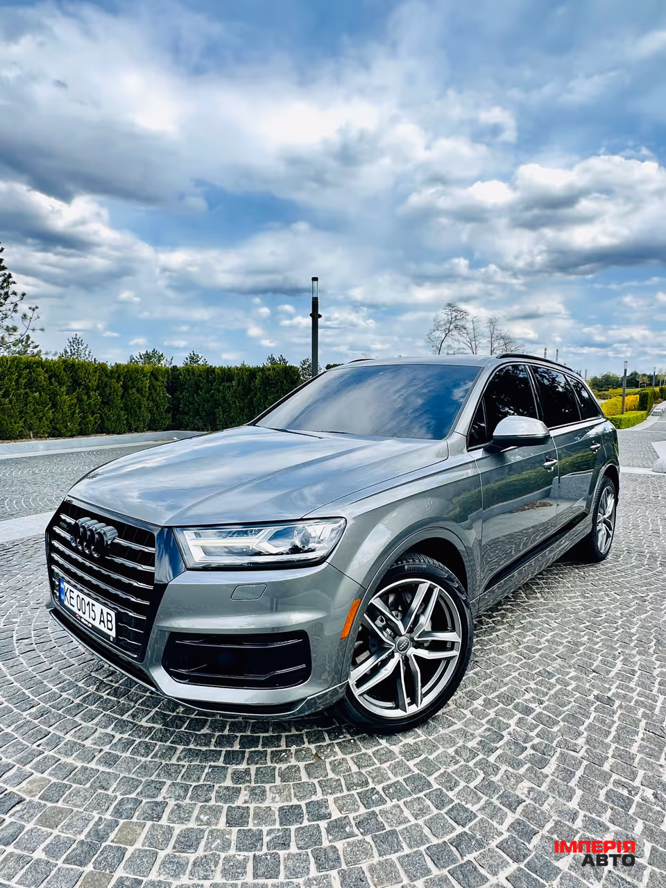 Audi Q7 - фото 5
