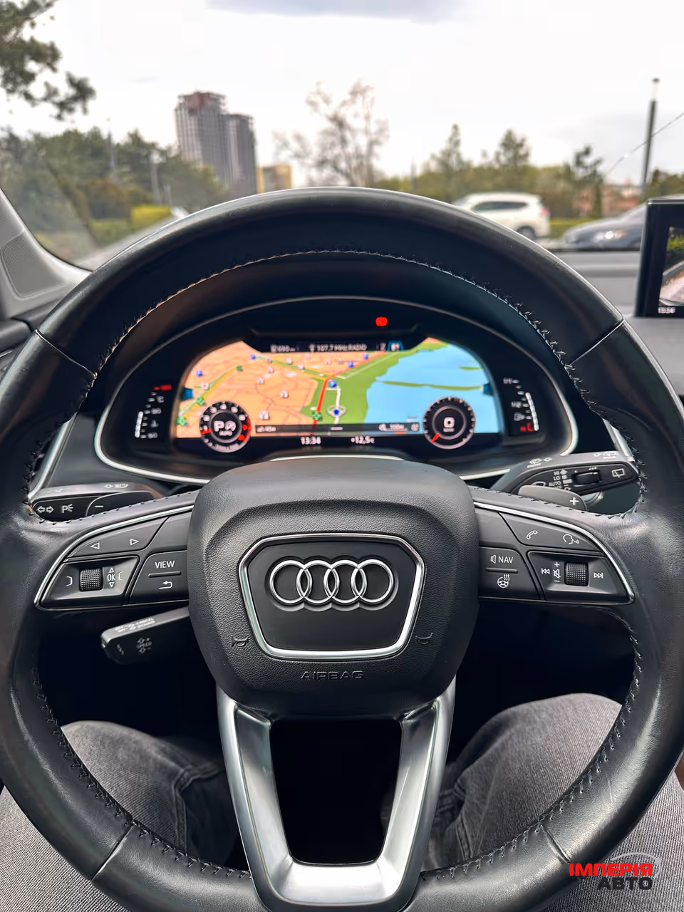 Audi Q7 - фото 26