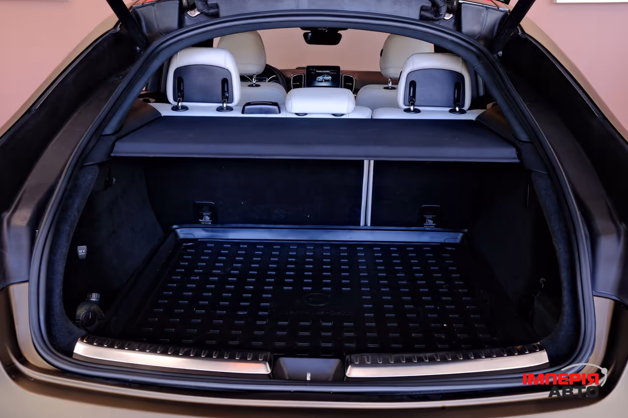 Mercedes-Benz GLE - фото 9