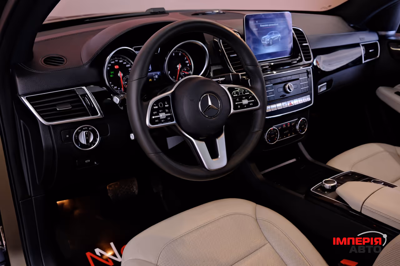 Mercedes-Benz GLE - фото 7