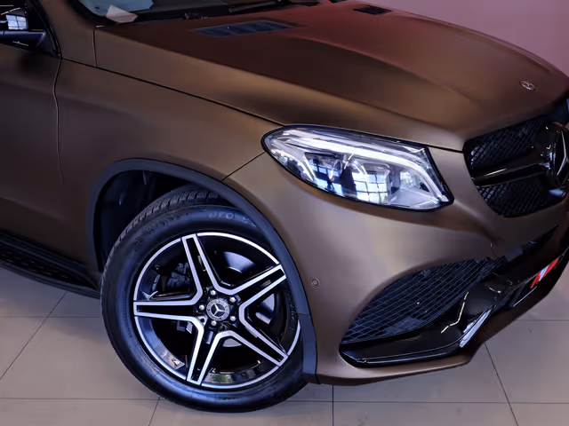 Mercedes-Benz GLE - фото 3