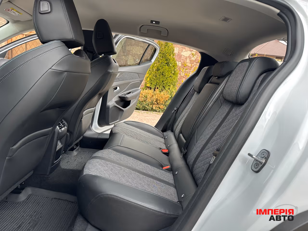 Peugeot 408 - фото 25
