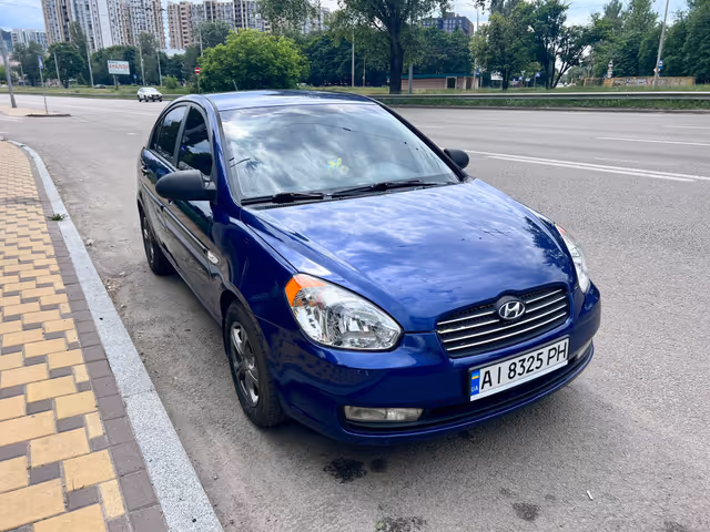 Hyundai Accent - фото 3