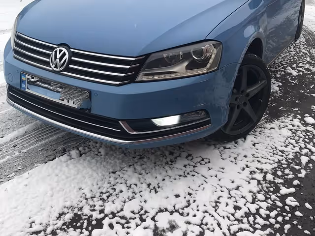 Volkswagen Passat - фото 1