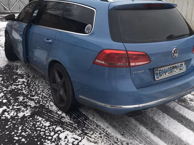 Volkswagen Passat - фото 5