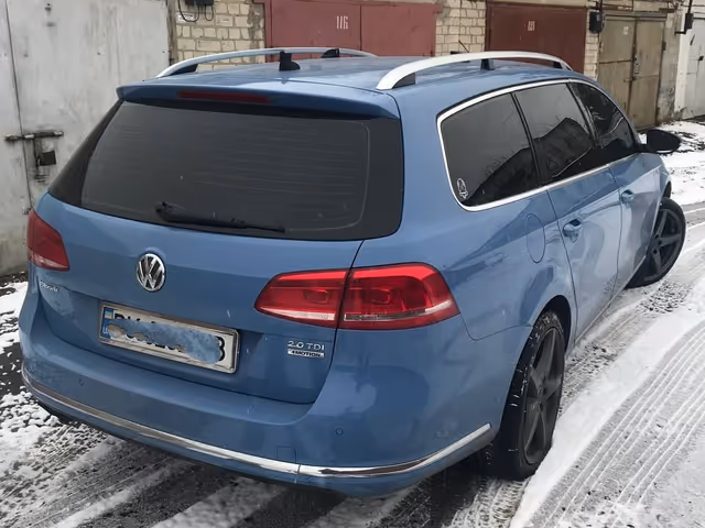 Volkswagen Passat - фото 2