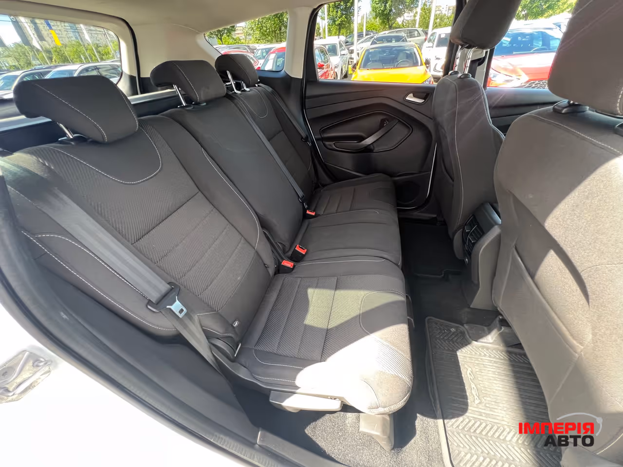 Ford Kuga - фото 9