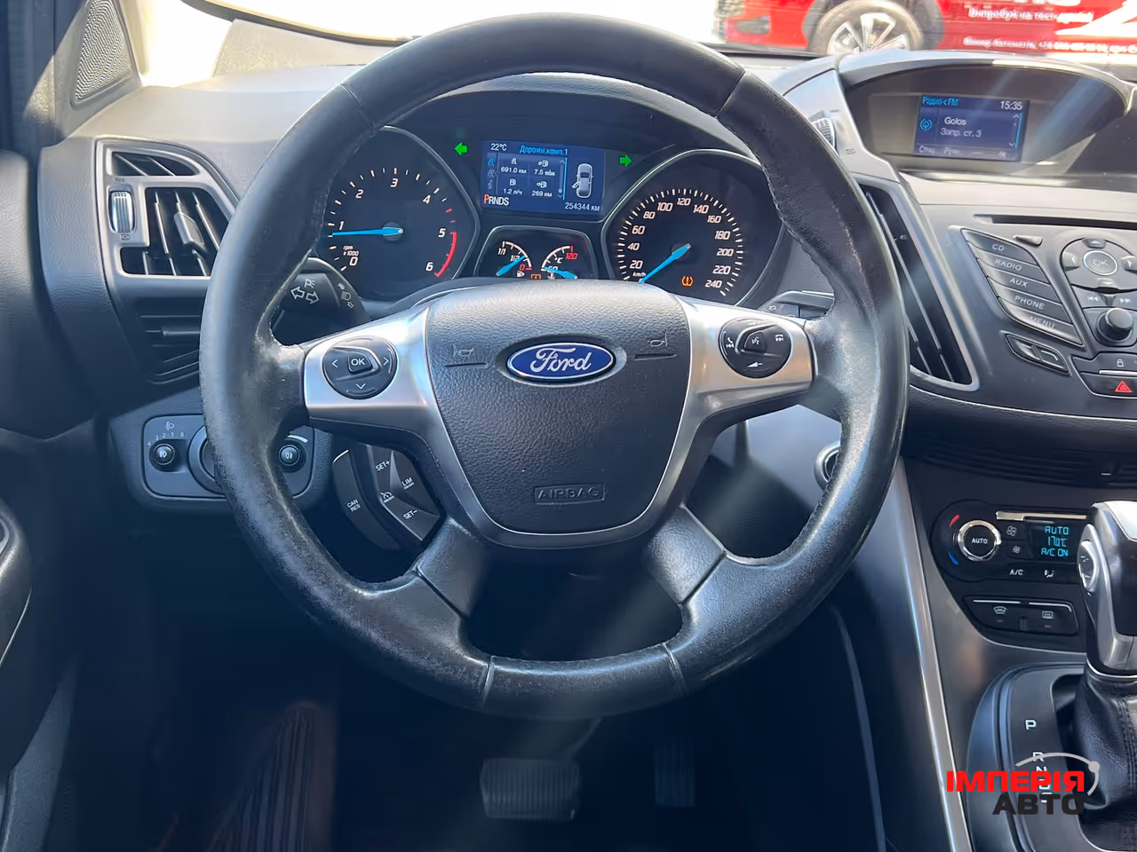 Ford Kuga - фото 6