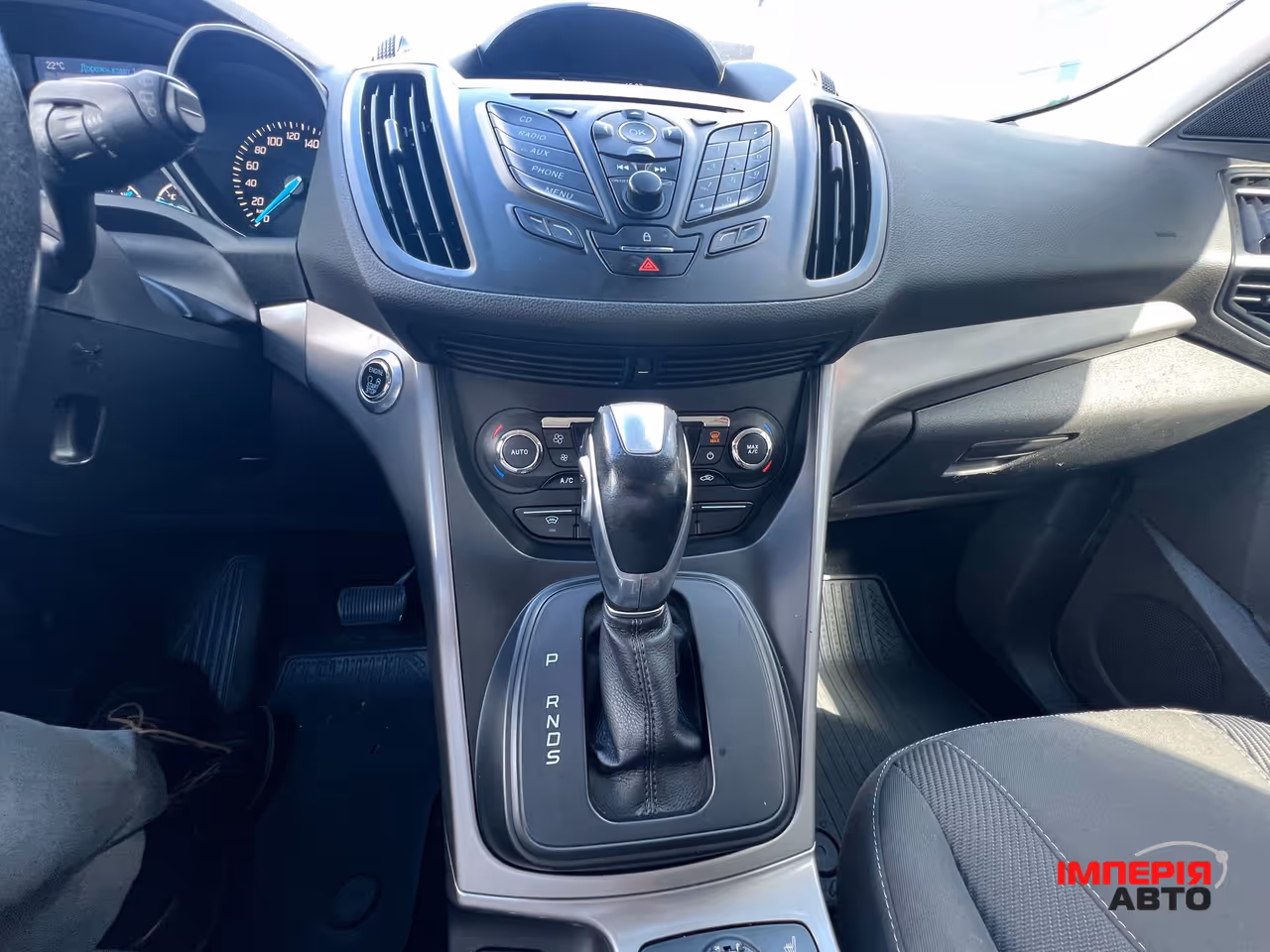 Ford Kuga - фото 18