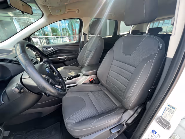 Ford Kuga - фото 2