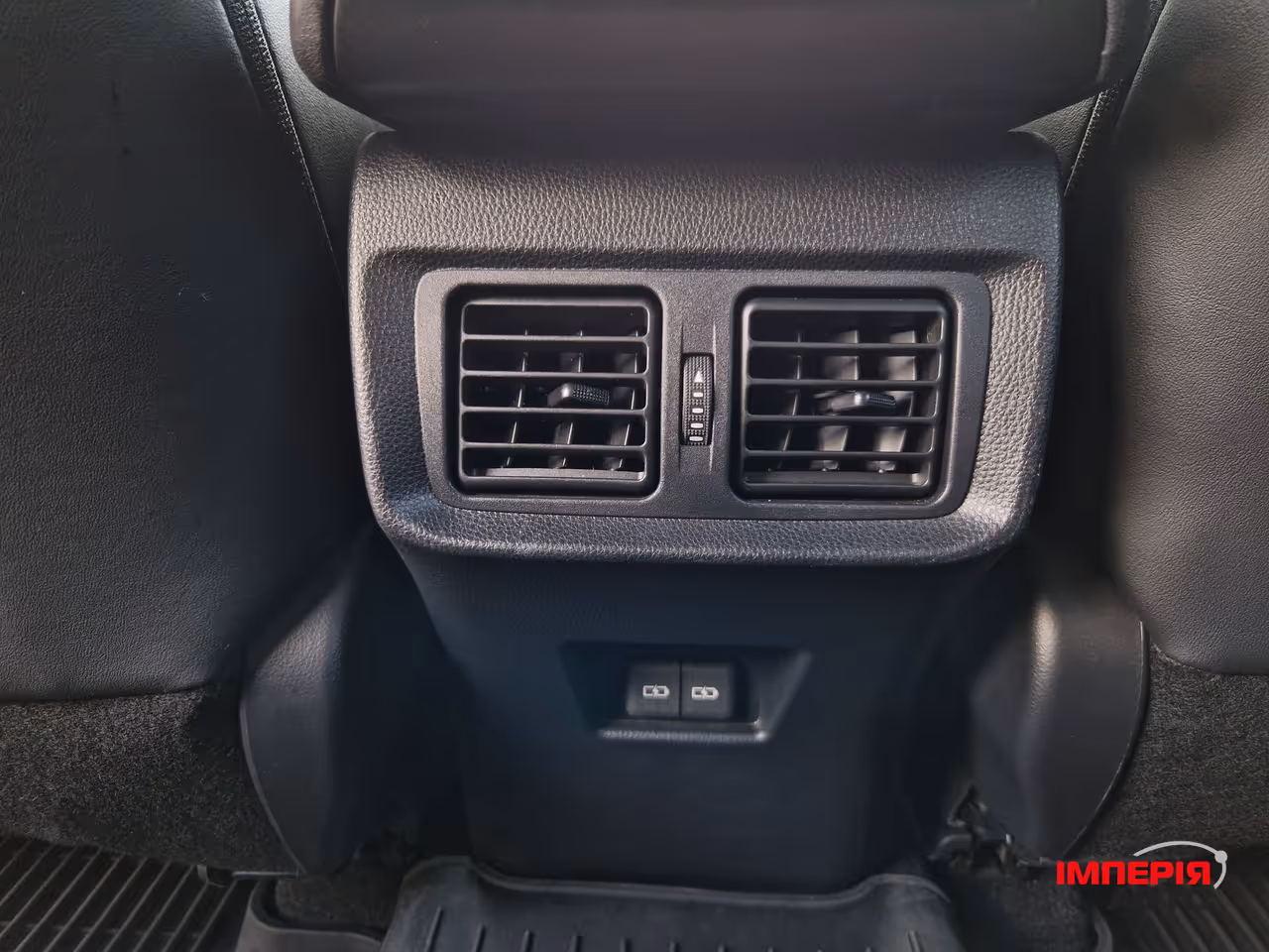 Toyota Venza - фото 35