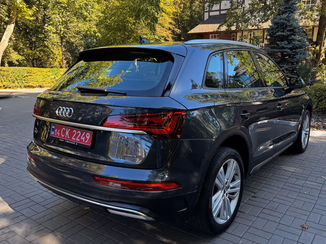 Audi Q5 - фото 5