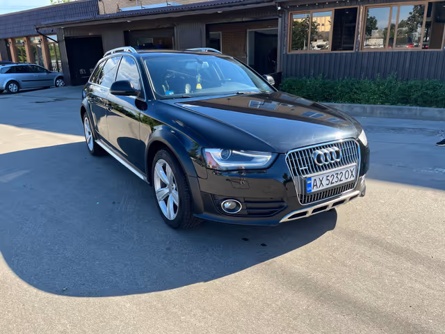 Audi A4 allroad - фото 1