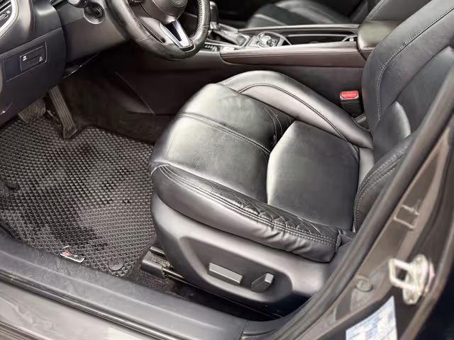 Mazda 3 - фото 4