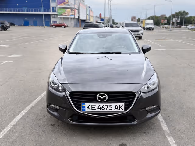 Mazda 3 - фото 1