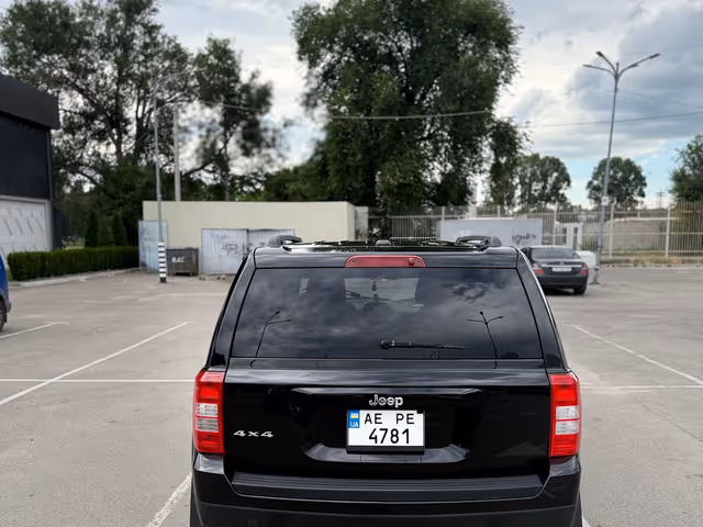 Jeep Patriot - фото 3