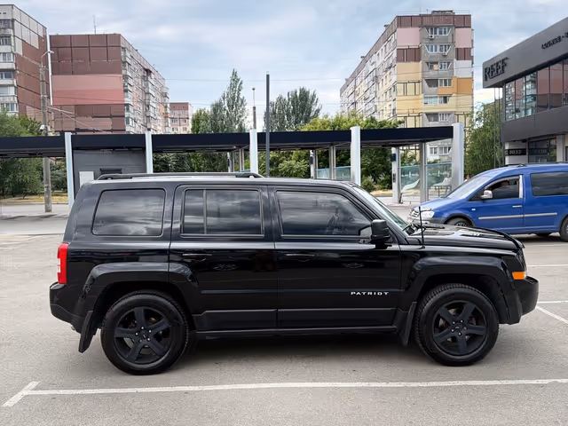 Jeep Patriot - фото 4