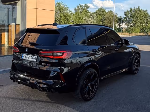 BMW X5 M - фото 5