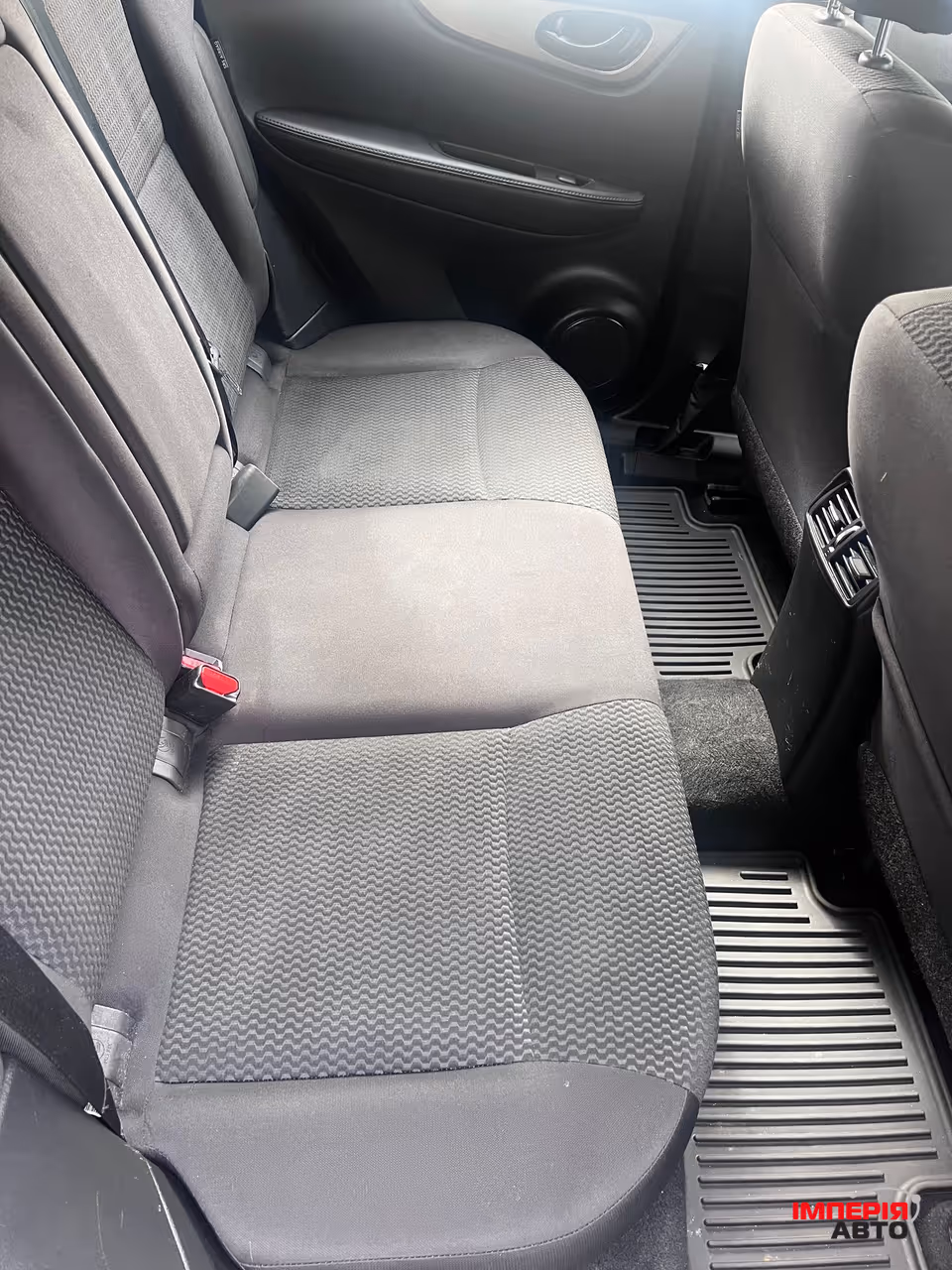 Nissan Qashqai - фото 18