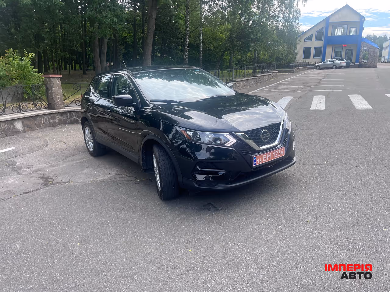 Nissan Qashqai - фото 1