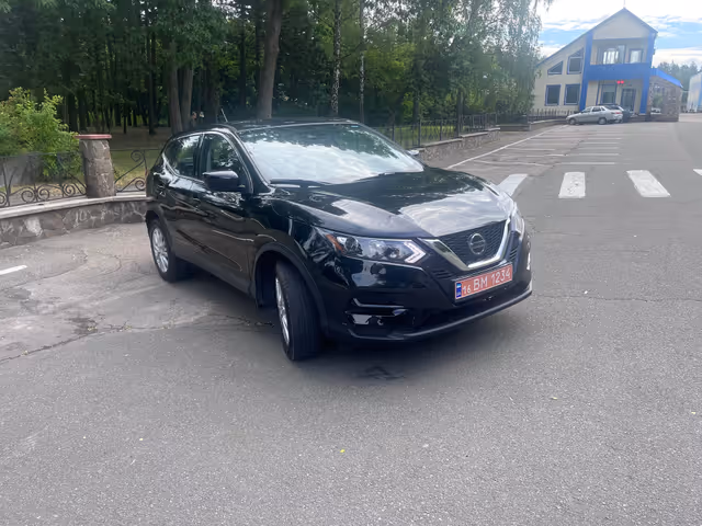 Nissan Qashqai - фото 1