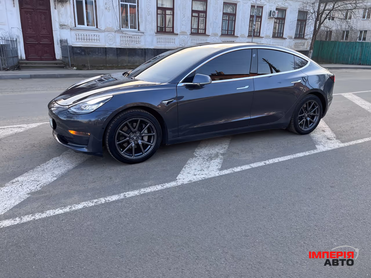 Tesla Model 3 - фото 2