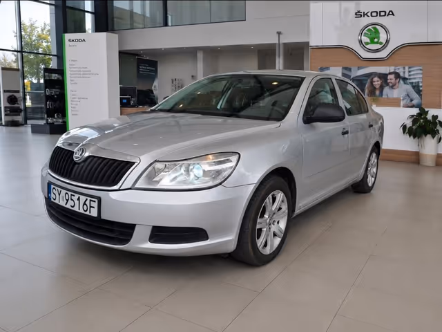 Skoda Octavia - фото 1