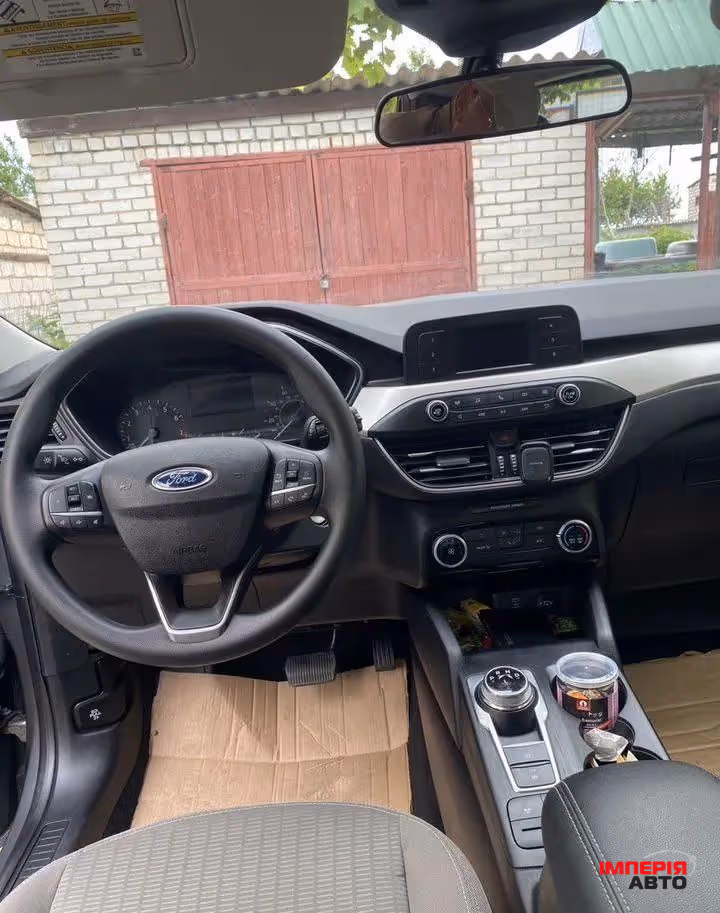 Ford Escape - фото 8