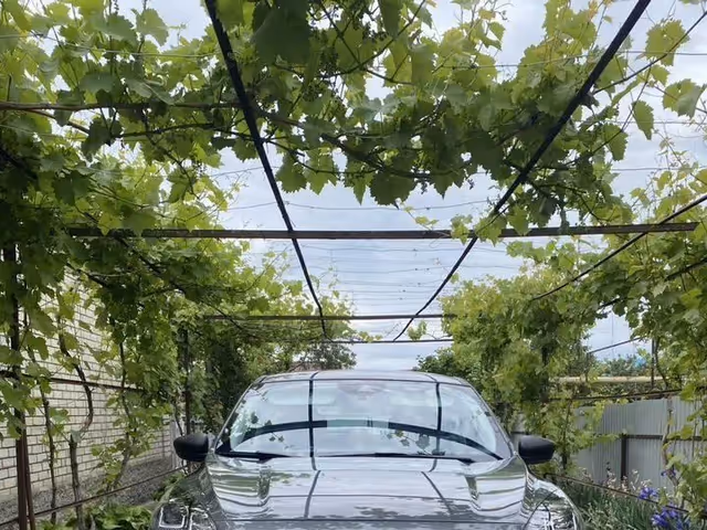 Ford Escape - фото 1
