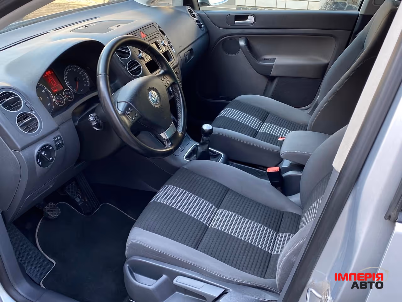 Volkswagen Golf Plus - фото 10