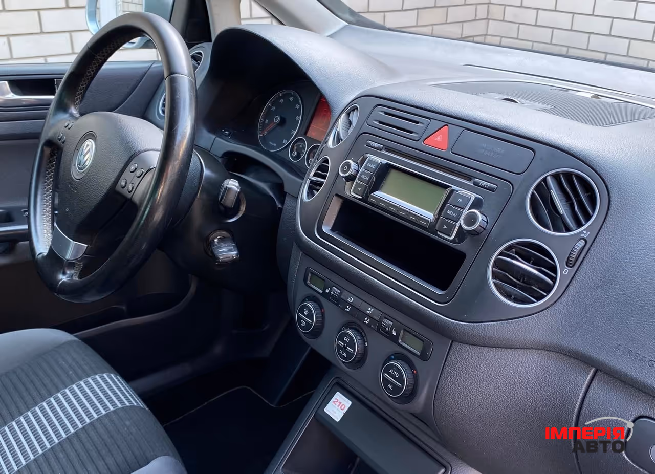 Volkswagen Golf Plus - фото 16