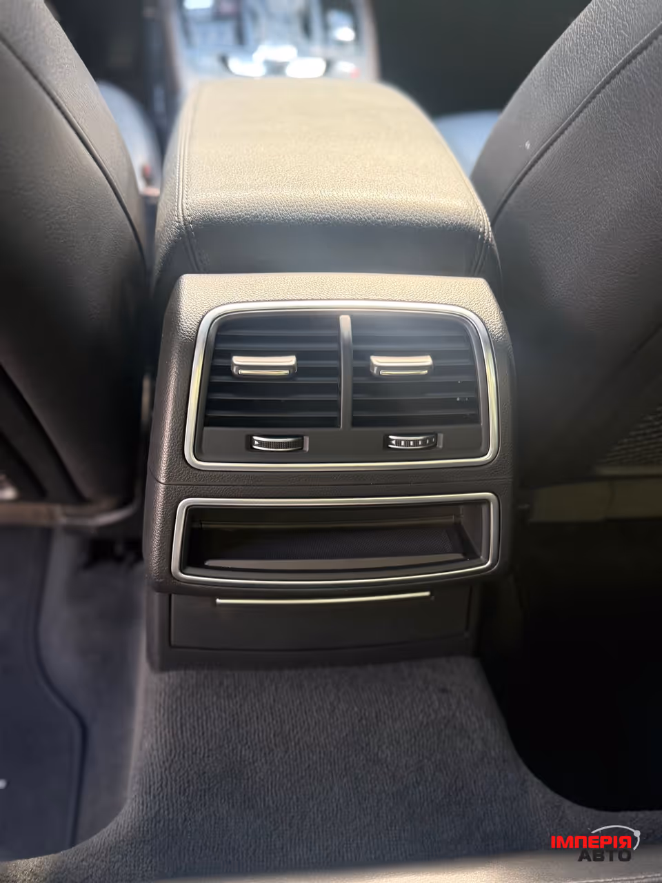Audi A6 - фото 10