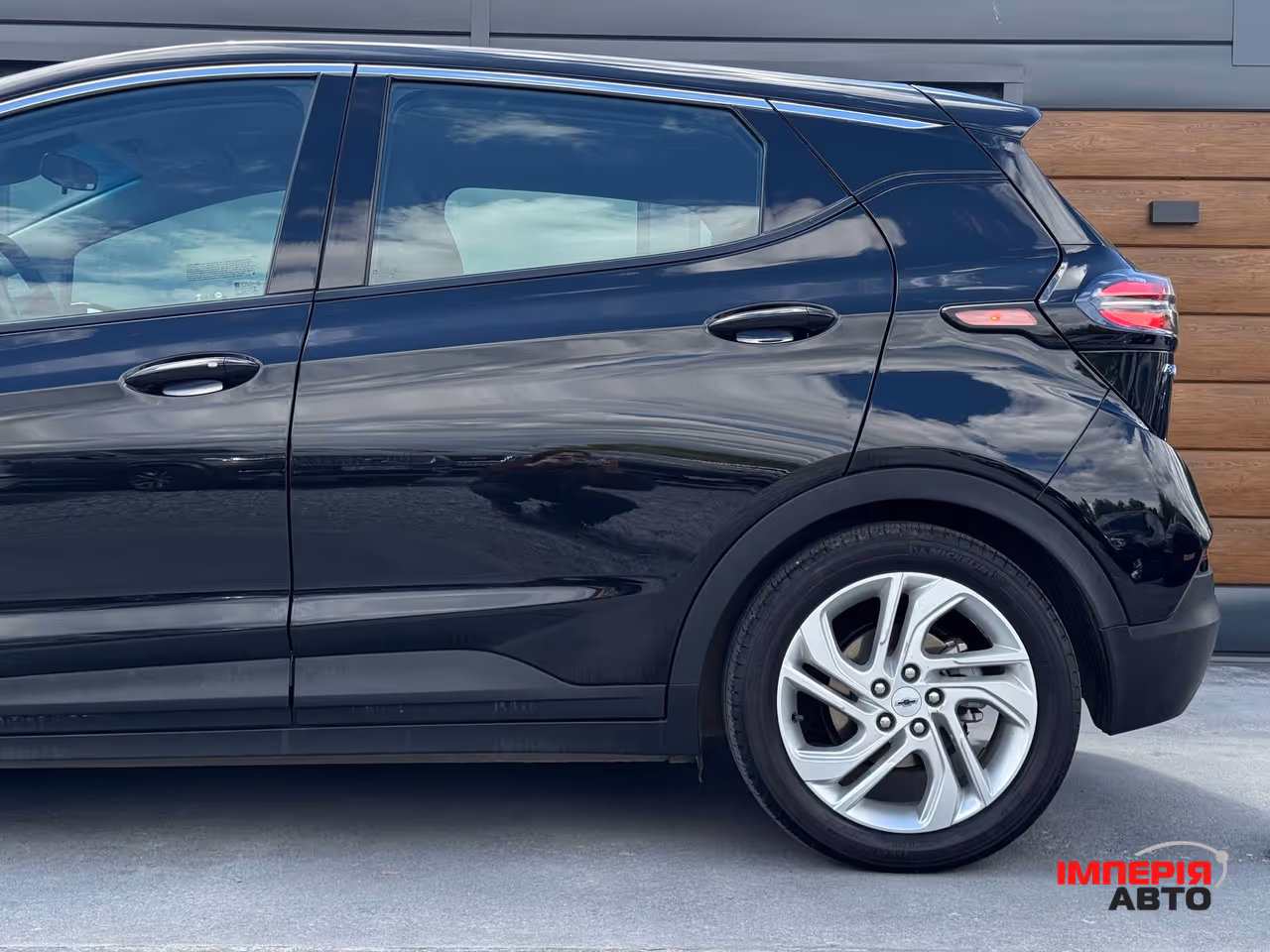 Chevrolet Bolt - фото 17