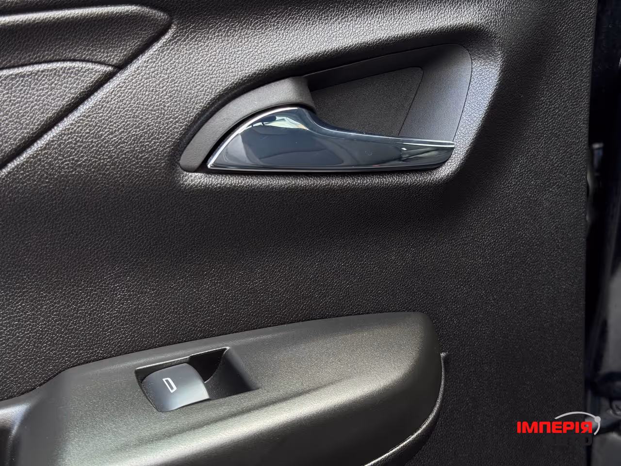 Chevrolet Bolt - фото 51