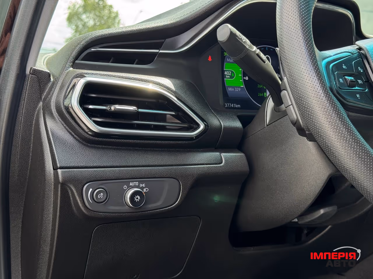 Chevrolet Bolt - фото 36
