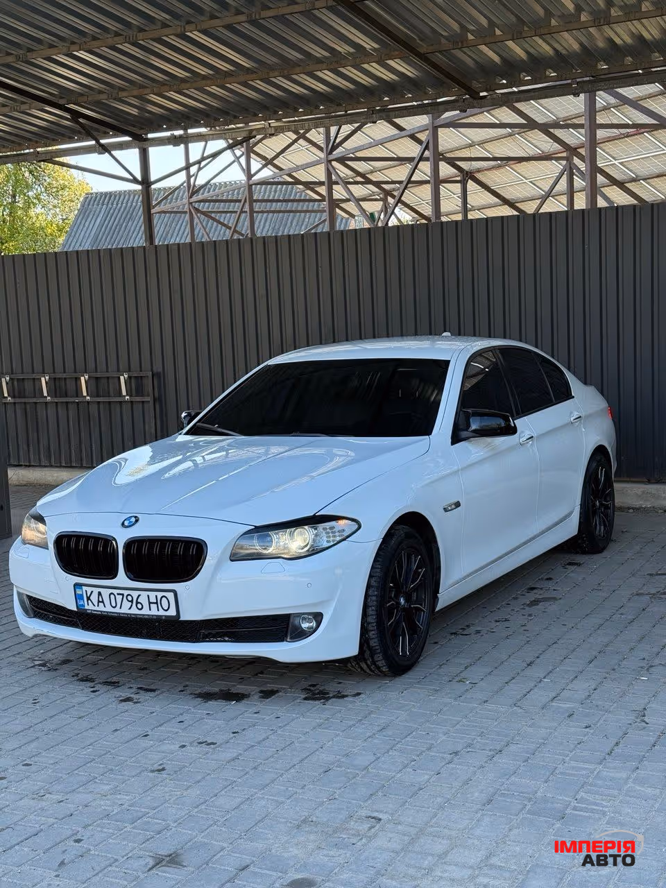 BMW 5 серії - фото 1