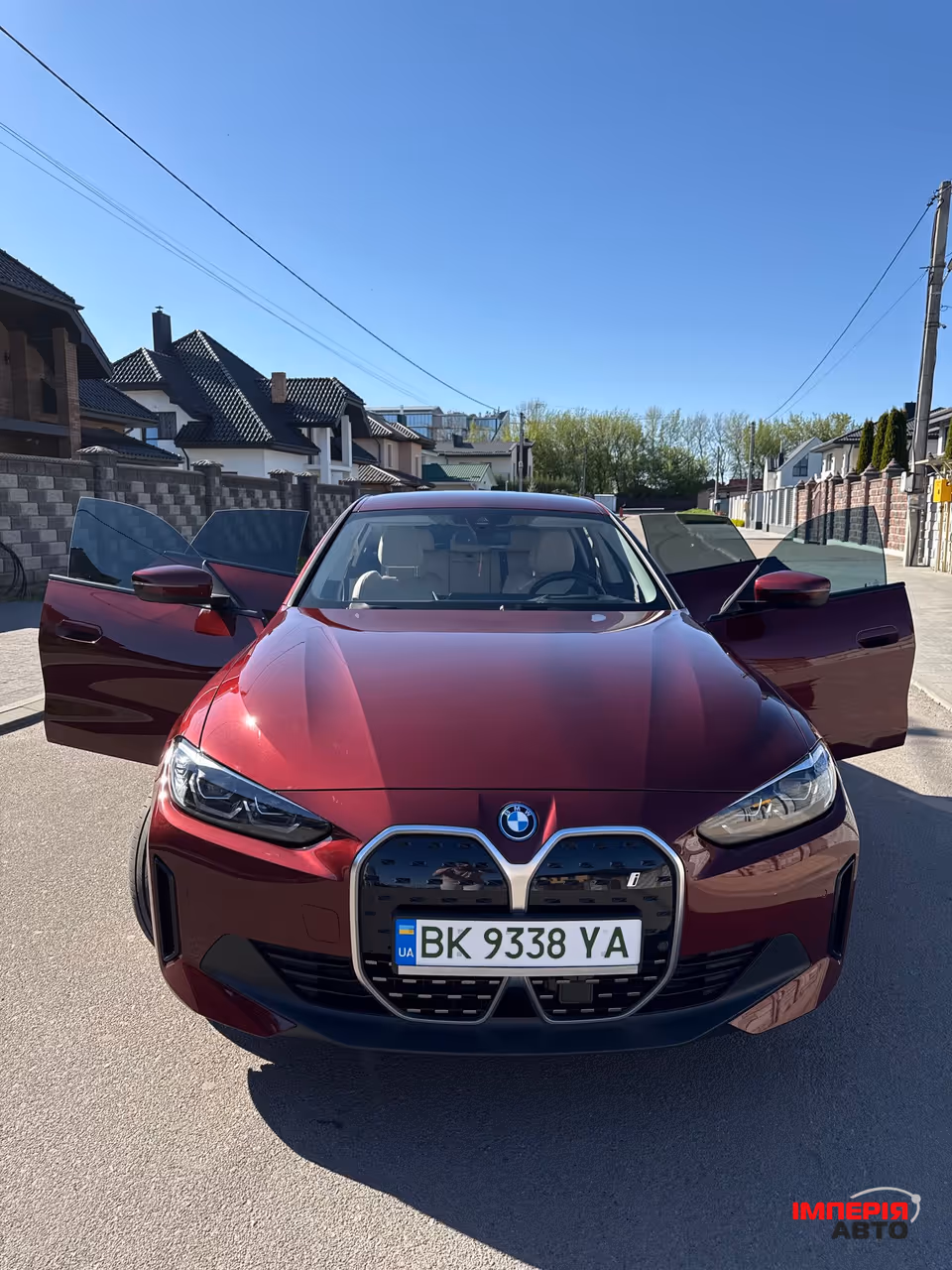 BMW i4 - фото 1