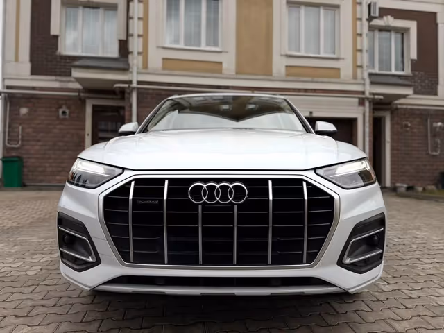 Audi Q5 - фото 2