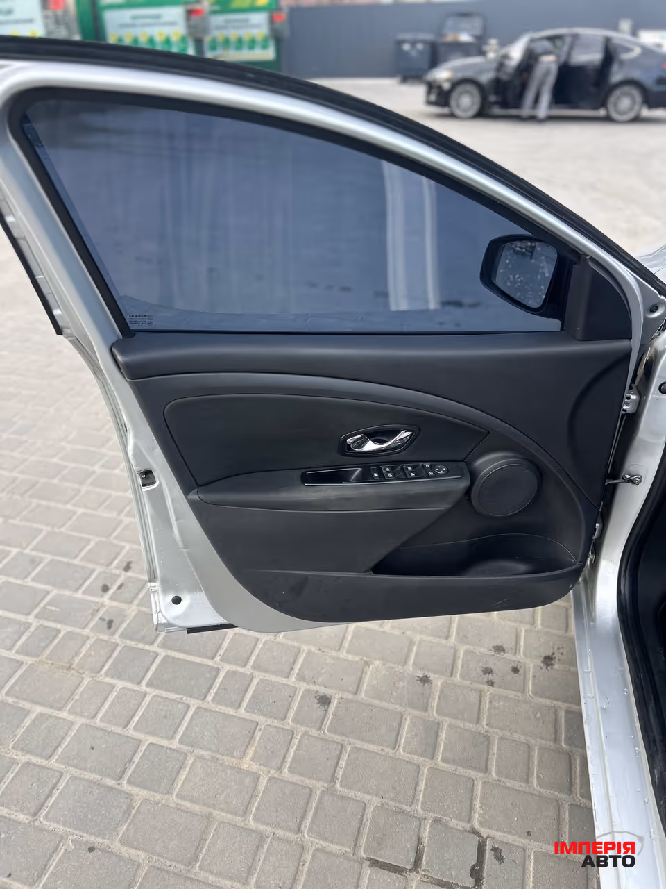 Renault Megane - фото 11