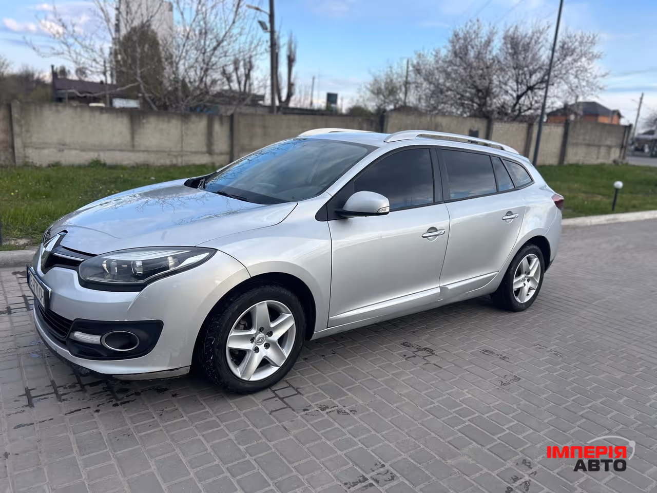 Renault Megane - фото 1