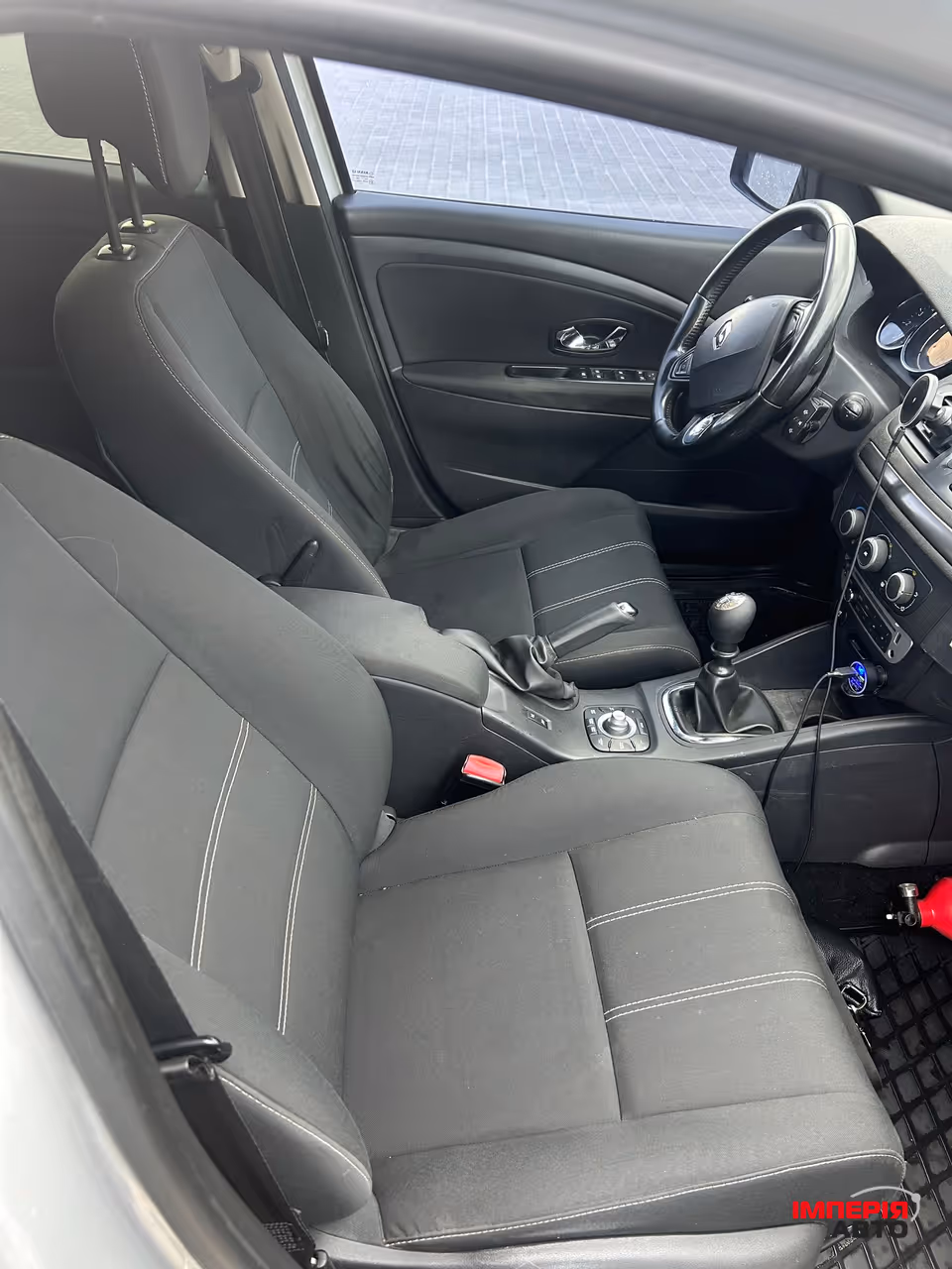 Renault Megane - фото 9