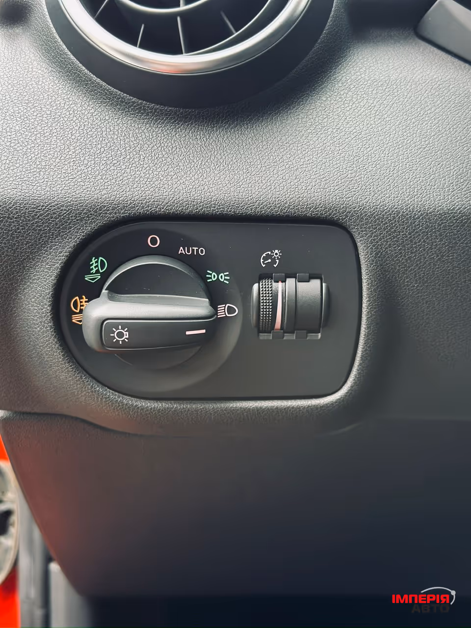 Audi A1 - фото 15