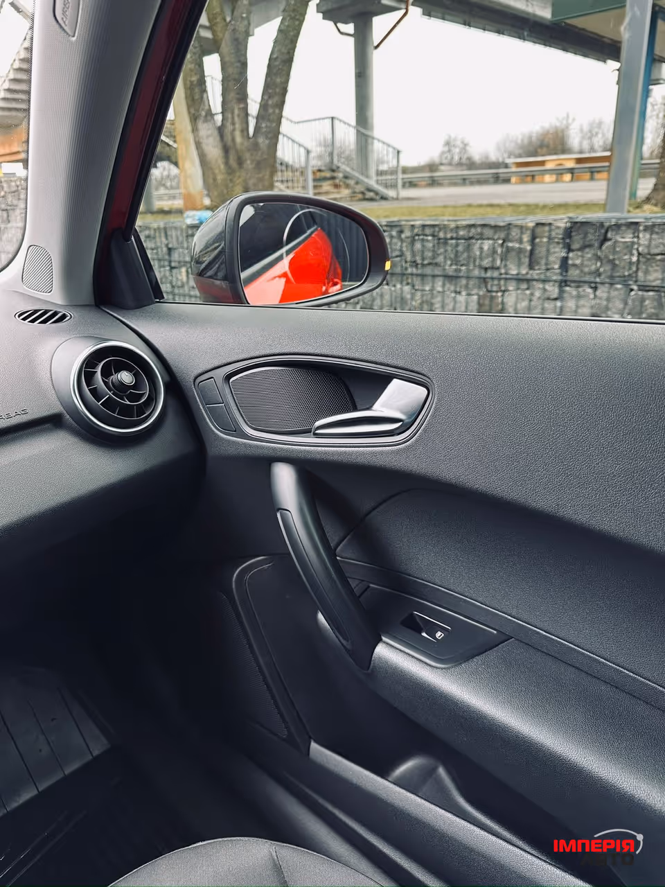 Audi A1 - фото 26