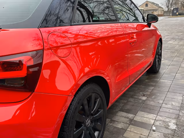 Audi A1 - фото 5