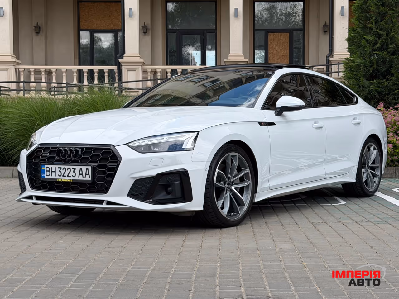 Audi A5 - фото 8