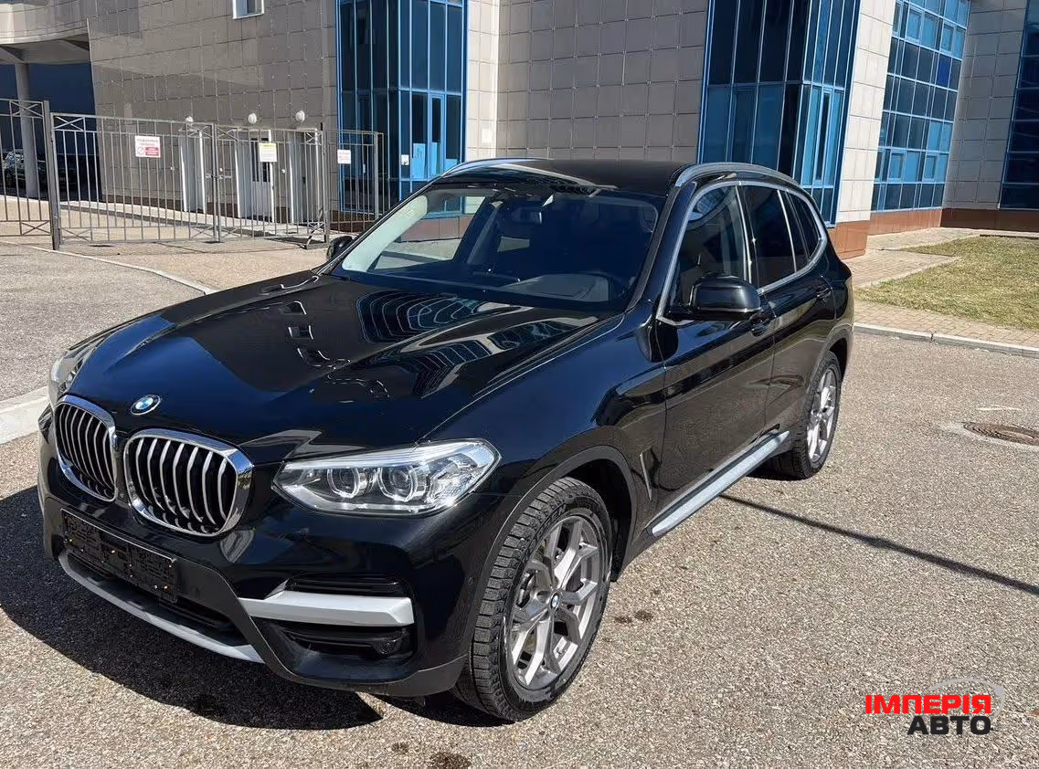 BMW X3 - фото 1