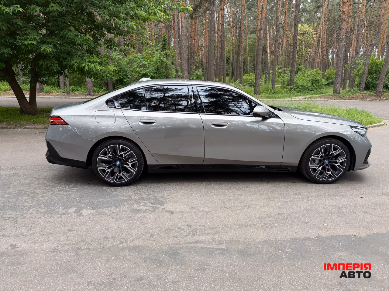 BMW 5 серії - фото 7