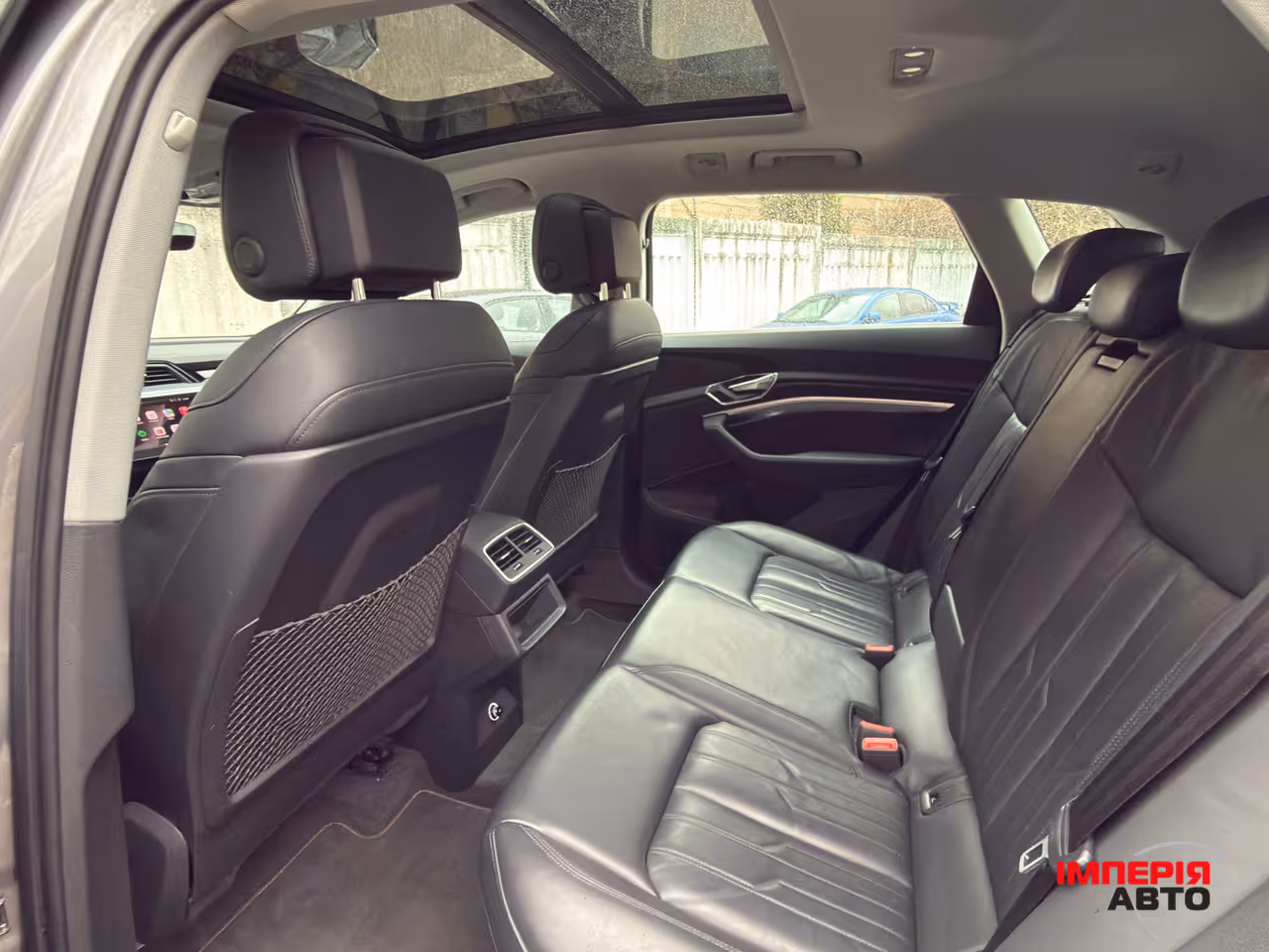 Audi e-tron - фото 40