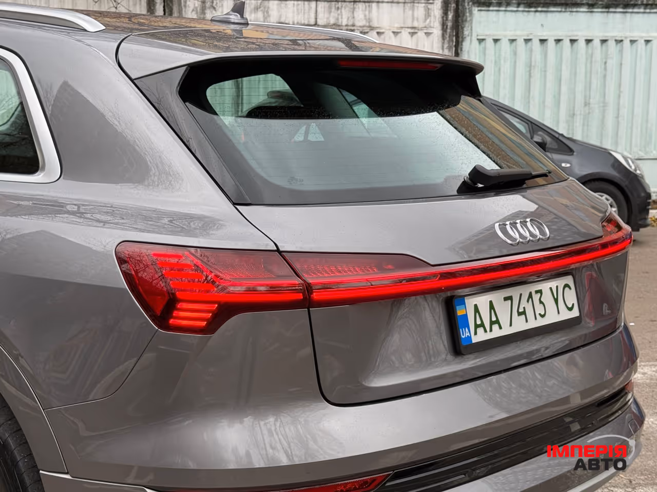 Audi e-tron - фото 10