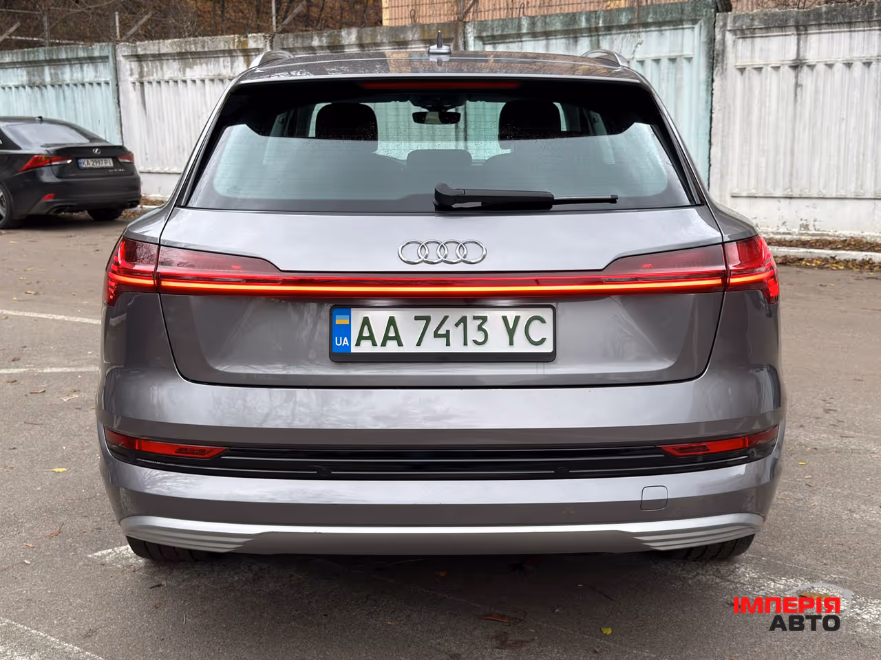Audi e-tron - фото 8